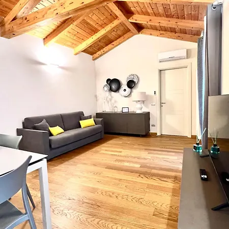 Apartmán Comecasa Cavour Asti